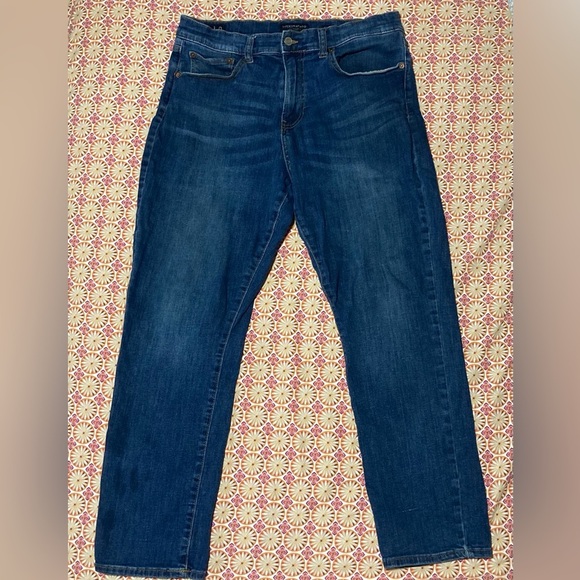 Lucky Brand 410 Athletic Straight Fit in Caprea | Size 34/31 | Some Flaws - Picture 3 of 16